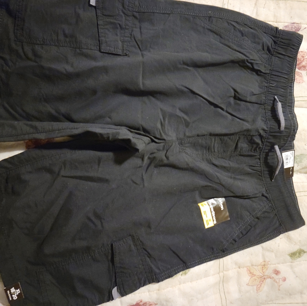 Boys cargo shorts, size XL 18/20, slate grey